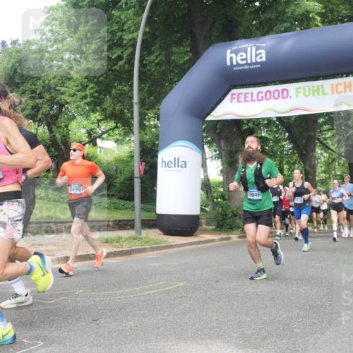 29.06.2025 - hella hamburg halbmarathon KatJ http://msf.ph/oto/8281971 29.06.2025 10:40:50 Zwischen KM18-KM19 1267, 2058, 2099, 2771, 6762, 7478, 7509 meine-sportfotos.de