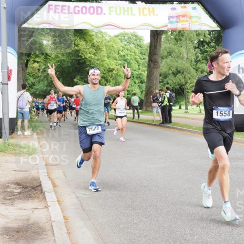29.06.2025 - hella hamburg halbmarathon MichiJ http://msf.ph/oto/8282027 29.06.2025 10:32:14 Zwischen KM18-KM19 1558, 3146, 4991, 5692, 7508, 8145, 8900, 9081, 10930, 11153, 11346, 12438, 13348, 14690, 15185 meine-sportfotos.de
