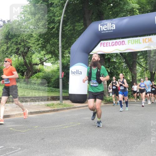 29.06.2025 - hella hamburg halbmarathon KatJ http://msf.ph/oto/8282035 29.06.2025 10:40:51 Zwischen KM18-KM19 2058, 2099, 2771, 6762, 7478 meine-sportfotos.de