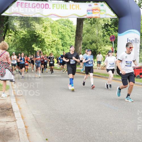 29.06.2025 - hella hamburg halbmarathon MichiJ http://msf.ph/oto/8282061 29.06.2025 10:58:09 Zwischen KM18-KM19 2904, 4394, 7809, 7810, 8854, 10283, 10610, 15570, 16456, 16709, 17174, 19035 meine-sportfotos.de