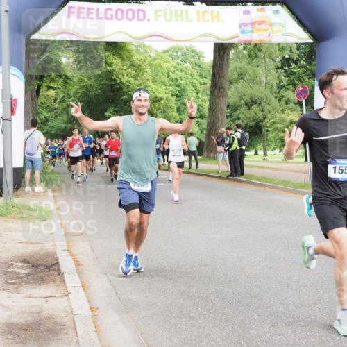 29.06.2025 - hella hamburg halbmarathon MichiJ http://msf.ph/oto/8282089 29.06.2025 10:32:14 Zwischen KM18-KM19 1558, 3146, 4991, 5692, 7508, 8145, 8900, 9081, 10930, 11153, 11346, 12438, 13348, 14690, 15185 meine-sportfotos.de