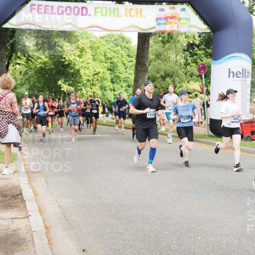 29.06.2025 - hella hamburg halbmarathon MichiJ http://msf.ph/oto/8282111 29.06.2025 10:58:10 Zwischen KM18-KM19 1020, 2904, 7809, 7810, 8854, 10283, 10610, 12938, 15570, 16456, 16709, 17174, 19035 meine-sportfotos.de