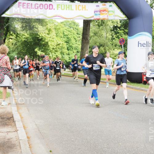 29.06.2025 - hella hamburg halbmarathon MichiJ http://msf.ph/oto/8282149 29.06.2025 10:58:10 Zwischen KM18-KM19 1020, 2904, 7809, 7810, 8854, 10283, 10610, 12938, 15570, 16456, 16709, 17174, 19035 meine-sportfotos.de