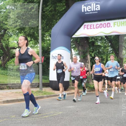 29.06.2025 - hella hamburg halbmarathon KatJ http://msf.ph/oto/8282295 29.06.2025 10:40:52 Zwischen KM18-KM19 2058, 2099, 2771, 4189, 4938, 6762, 7478 meine-sportfotos.de