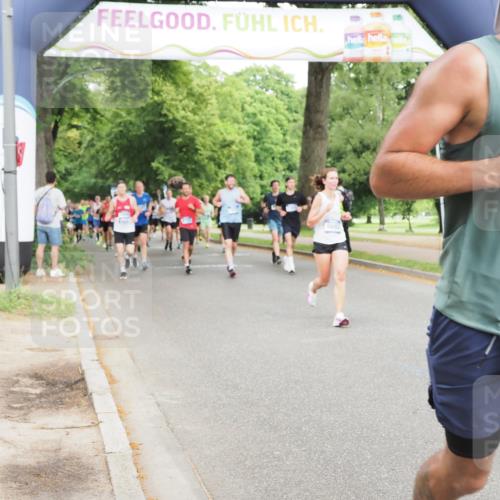 29.06.2025 - hella hamburg halbmarathon MichiJ http://msf.ph/oto/8282343 29.06.2025 10:32:15 Zwischen KM18-KM19 1558, 3146, 4991, 5692, 7508, 8145, 8900, 9081, 10930, 11153, 11346, 12438, 13348, 14690, 15185 meine-sportfotos.de