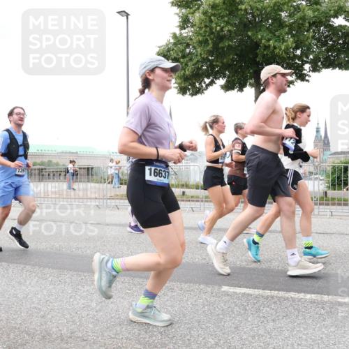 29.06.2025 - hella hamburg halbmarathon Lena Gebhardt http://msf.ph/oto/8282354 29.06.2025 10:55:04 Lombardsbrücke 980, 1397, 16637, 1013, 1198, 2084, 2090, 2452, 2566, 2586, 2632, 3002, 3157, 3274, 3577, 4039, 4191, 4192, 4628, 5040, 5392, 5500, 5727, 5882, 6395, 6396, 6839, 6944, 6982, 7219, 7238, 7766, 8012, 8186, 8403, 8519, 9521, 9596, 10109, 10331, 10458, 10471, 10686, 11033, 11226, 11287, 11567, 11569, 11737, 11788, 11908, 12147, 12148, 12240, 12268, 12270, 13098, 13230, 13272, 13283, 13548, 13944, 13945, 13979, 13980, 14515, 15152, 15160 meine-sportfotos.de