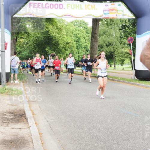 29.06.2025 - hella hamburg halbmarathon MichiJ http://msf.ph/oto/8282396 29.06.2025 10:32:15 Zwischen KM18-KM19 1558, 3146, 4991, 5692, 7508, 8145, 8900, 9081, 10930, 11153, 11346, 12438, 13348, 14690, 15185 meine-sportfotos.de