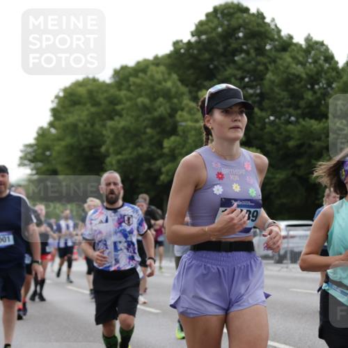 29.06.2025 - hella hamburg halbmarathon Jannik Wohlers http://msf.ph/oto/8282420 29.06.2025 10:35:17 Lombardsbrücke 1108, 1336, 1730, 1786, 2001, 2352, 2425, 2787, 2811, 3243, 4333, 4902, 4965, 5147, 5240, 6021, 6381, 6746, 6867, 7304, 7382, 8333, 9342, 9470, 9803, 9806, 9819, 10119, 10567, 10652, 12026, 12097, 12408, 12851, 12869, 13240, 13318, 13505, 13899, 14402, 14684, 15032, 16487, 17289, 17331, 17689, 17817, 17868, 17883, 17974, 17996, 17998, 18036, 18292, 18361, 18524, 18570, 18688 meine-sportfotos.de