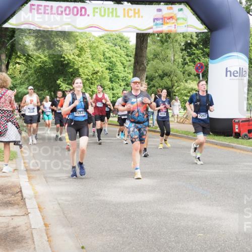 29.06.2025 - hella hamburg halbmarathon MichiJ http://msf.ph/oto/8282427 29.06.2025 10:58:13 Zwischen KM18-KM19 1020, 1051, 3020, 5036, 7257, 7809, 7810, 12938, 13370, 15570, 16554, 16709, 19035 meine-sportfotos.de