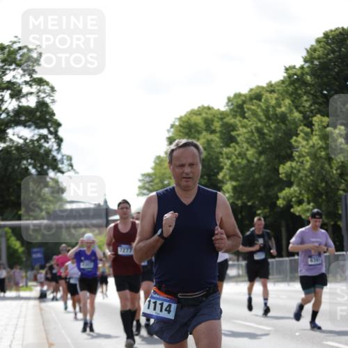29.06.2025 - hella hamburg halbmarathon Jannik Wohlers http://msf.ph/oto/8282479 29.06.2025 10:03:01 Lombardsbrücke 1114, 1135, 1138, 1161, 1450, 1885, 2594, 2619, 4307, 4511, 5464, 6391, 6453, 7277, 7278, 7279, 7290, 7706, 7935, 9453, 11556, 12211, 12212, 12377, 12843, 13474, 13732, 13857, 13976, 15539, 16371, 16605, 17096, 17226, 18028 meine-sportfotos.de