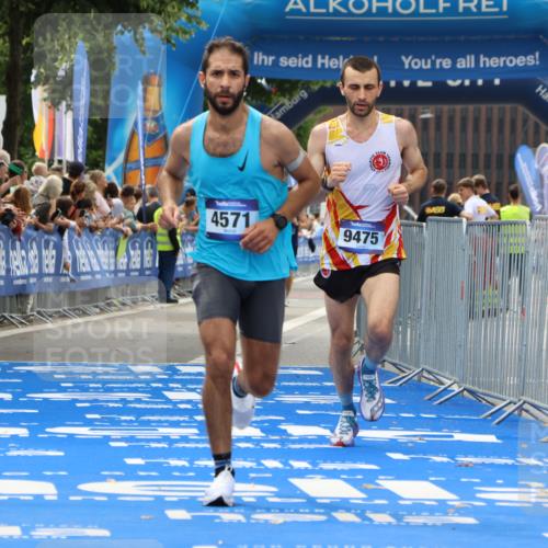 29.06.2025 - hella hamburg halbmarathon Strokosch-Dieckow http://msf.ph/oto/8282510 29.06.2025 10:22:21 Ziel 4571, 9475 meine-sportfotos.de