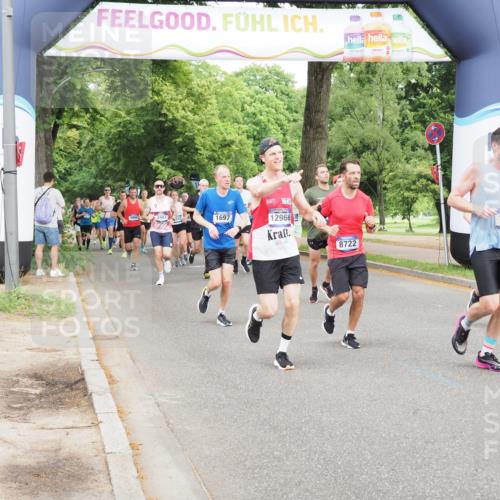 29.06.2025 - hella hamburg halbmarathon MichiJ http://msf.ph/oto/8282577 29.06.2025 10:32:18 Zwischen KM18-KM19 1415, 1558, 3146, 3907, 4991, 5692, 7093, 7508, 8063, 8145, 8900, 11848, 12966, 13348 meine-sportfotos.de