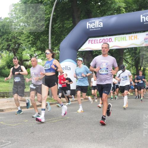 29.06.2025 - hella hamburg halbmarathon KatJ http://msf.ph/oto/8282587 29.06.2025 10:40:54 Zwischen KM18-KM19 1502, 2058, 2099, 2884, 3103, 4189, 4299, 4938, 6762, 6994, 7147, 7478 meine-sportfotos.de
