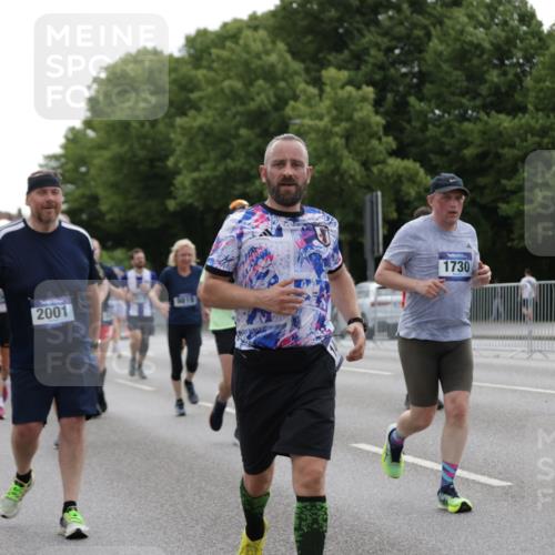 29.06.2025 - hella hamburg halbmarathon Jannik Wohlers http://msf.ph/oto/8282588 29.06.2025 10:35:18 Lombardsbrücke 1108, 1336, 1730, 1786, 2352, 2425, 2787, 2811, 2827, 3243, 4333, 4902, 5147, 5240, 6021, 6381, 6746, 6867, 7304, 7382, 8333, 9342, 9470, 9803, 9806, 9819, 10119, 10567, 10652, 12026, 12097, 12408, 12851, 12869, 13240, 13318, 13505, 13899, 14402, 14684, 15032, 16487, 17289, 17331, 17689, 17817, 17868, 17883, 17974, 17996, 17998, 18036, 18292, 18361, 18524, 18570, 18688 meine-sportfotos.de