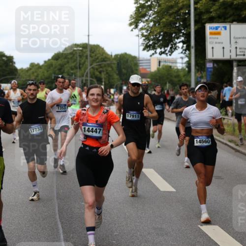29.06.2025 - hella hamburg halbmarathon Yannick Fuchs http://msf.ph/oto/8282615 29.06.2025 10:37:29 20KM 1353, 1675, 1735, 2653, 4229, 4318, 5011, 5124, 5477, 7026, 7508, 9364, 9371, 9534, 10099, 10251, 11177, 12153, 12723, 12839, 13746, 13807, 14201, 14226, 14447, 14484, 14560, 14813, 14849, 15255, 15328, 15535, 15706, 15851, 15921, 16333, 17733, 17911, 18004, 18274, 18275, 18304, 18449, 18659, 18987, 19009, 19229 meine-sportfotos.de