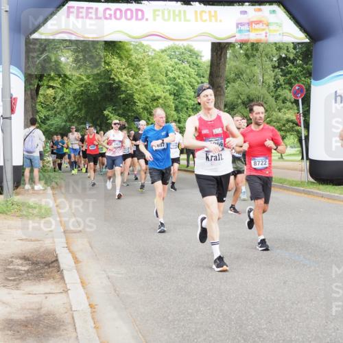 29.06.2025 - hella hamburg halbmarathon MichiJ http://msf.ph/oto/8282624 29.06.2025 10:32:18 Zwischen KM18-KM19 1415, 1558, 3146, 3907, 4991, 5692, 7093, 7508, 8063, 8145, 8900, 11848, 12966, 13348 meine-sportfotos.de