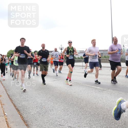 29.06.2025 - hella hamburg halbmarathon Lena Gebhardt http://msf.ph/oto/8282627 29.06.2025 10:35:23 Lombardsbrücke 147, 11646, 3828, 13414, 21, 12625, 18375, 12338, 84, 1, 1284, 1497, 1717, 1786, 1821, 1849, 2001, 2198, 2376, 2751, 2787, 3409, 3828, 3958, 4333, 4564, 4703, 4704, 4884, 4965, 5027, 5147, 5240, 5531, 5793, 6029, 6189, 6365, 6379, 6381, 6397, 6471, 6746, 6803, 6859, 6867, 7267, 7382, 7927, 8249, 8296, 8567, 9248, 9342, 9470, 9803, 9806, 10358, 10393, 10464, 10531, 10565, 10606, 10652, 11233, 11320, 11359, 11565, 11838, 11839, 11886, 12026, 12062, 12326 meine-sportfotos.de
