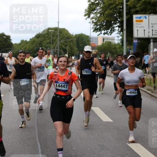 29.06.2025 - hella hamburg halbmarathon Yannick Fuchs http://msf.ph/oto/8282661 29.06.2025 10:37:29 20KM 1353, 1675, 1735, 2653, 4229, 4318, 5011, 5124, 5477, 7026, 7508, 9364, 9371, 9534, 10099, 10251, 11177, 12153, 12723, 12839, 13746, 13807, 14201, 14226, 14447, 14484, 14560, 14813, 14849, 15255, 15328, 15535, 15706, 15851, 15921, 16333, 17733, 17911, 18004, 18274, 18275, 18304, 18449, 18659, 18987, 19009, 19229 meine-sportfotos.de