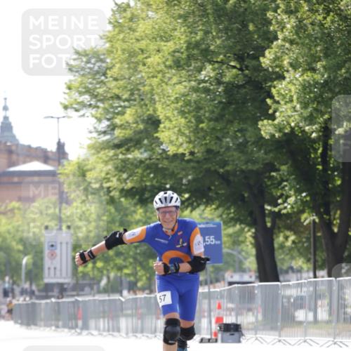 29.06.2025 - hella hamburg halbmarathon Jannik Wohlers http://msf.ph/oto/8282708 29.06.2025 08:52:57 Lombardsbrücke  meine-sportfotos.de
