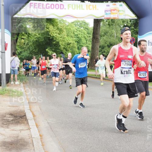29.06.2025 - hella hamburg halbmarathon MichiJ http://msf.ph/oto/8282730 29.06.2025 10:32:19 Zwischen KM18-KM19 1415, 1558, 1697, 3907, 4310, 4991, 5692, 7093, 7508, 8063, 8145, 8722, 8900, 11648, 11848, 12966, 13348, 13807 meine-sportfotos.de