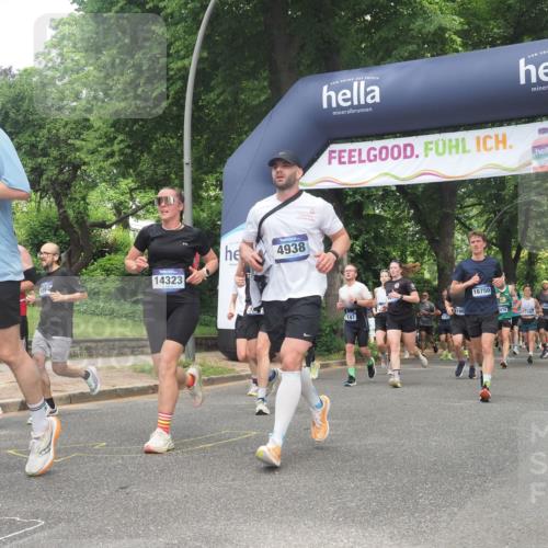 29.06.2025 - hella hamburg halbmarathon KatJ http://msf.ph/oto/8282804 29.06.2025 10:40:55 Zwischen KM18-KM19 1502, 2099, 2884, 3103, 3310, 4189, 4299, 4938, 6762, 6994, 7147, 7478 meine-sportfotos.de