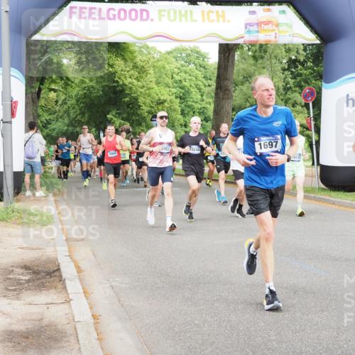 29.06.2025 - hella hamburg halbmarathon MichiJ http://msf.ph/oto/8282806 29.06.2025 10:32:20 Zwischen KM18-KM19 1415, 1697, 3907, 4310, 4991, 4999, 5692, 7093, 8063, 8722, 9374, 10246, 11648, 11848, 12966, 13348, 13807, 15535 meine-sportfotos.de