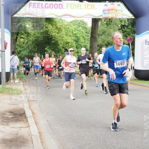 29.06.2025 - hella hamburg halbmarathon MichiJ http://msf.ph/oto/8282816 29.06.2025 10:32:20 Zwischen KM18-KM19 1415, 1697, 3907, 4310, 4991, 4999, 5692, 7093, 8063, 8722, 9374, 10246, 11648, 11848, 12966, 13348, 13807, 15535 meine-sportfotos.de