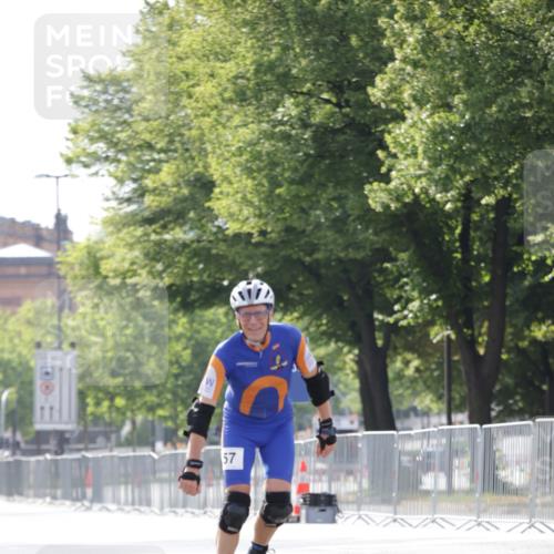 29.06.2025 - hella hamburg halbmarathon Jannik Wohlers http://msf.ph/oto/8282839 29.06.2025 08:52:57 Lombardsbrücke  meine-sportfotos.de