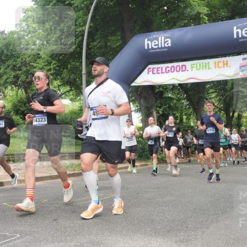 29.06.2025 - hella hamburg halbmarathon KatJ http://msf.ph/oto/8282861 29.06.2025 10:40:55 Zwischen KM18-KM19 1502, 2099, 2884, 3103, 3310, 4189, 4299, 4938, 6762, 6994, 7147, 7478 meine-sportfotos.de