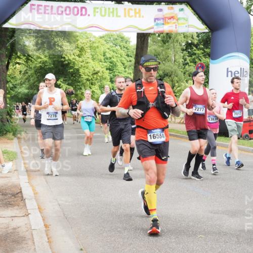29.06.2025 - hella hamburg halbmarathon MichiJ http://msf.ph/oto/8282871 29.06.2025 10:58:17 Zwischen KM18-KM19 1020, 1051, 1981, 3020, 4583, 5036, 7017, 7257, 7277, 7278, 7279, 7809, 8275, 9917, 12456, 12938, 13370, 13683, 13835, 14413, 16241, 16554 meine-sportfotos.de