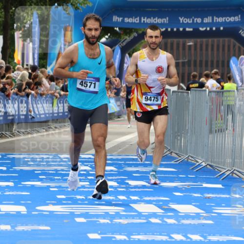 29.06.2025 - hella hamburg halbmarathon Strokosch-Dieckow http://msf.ph/oto/8282886 29.06.2025 10:22:21 Ziel 4571, 9475 meine-sportfotos.de