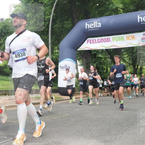 29.06.2025 - hella hamburg halbmarathon KatJ http://msf.ph/oto/8282943 29.06.2025 10:40:56 Zwischen KM18-KM19 1502, 2070, 2099, 2884, 3103, 3310, 4189, 4299, 4938, 6762, 6994, 7147, 7478 meine-sportfotos.de