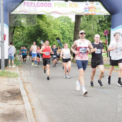 29.06.2025 - hella hamburg halbmarathon MichiJ http://msf.ph/oto/8282944 29.06.2025 10:32:21 Zwischen KM18-KM19 1415, 1697, 3004, 3907, 4310, 4999, 5692, 7093, 8063, 8722, 9374, 10246, 11648, 11848, 12966, 13348, 13807, 15535 meine-sportfotos.de