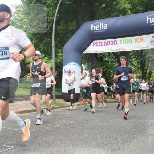 29.06.2025 - hella hamburg halbmarathon KatJ http://msf.ph/oto/8282973 29.06.2025 10:40:56 Zwischen KM18-KM19 1502, 2070, 2099, 2884, 3103, 3310, 4189, 4299, 4938, 6762, 6994, 7147, 7478 meine-sportfotos.de