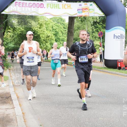 29.06.2025 - hella hamburg halbmarathon MichiJ http://msf.ph/oto/8283009 29.06.2025 10:58:18 Zwischen KM18-KM19 1020, 1051, 1981, 3020, 4583, 5036, 7014, 7017, 7257, 7277, 7278, 7279, 8275, 9917, 12456, 12938, 13370, 13683, 13835, 14413, 16241, 16554 meine-sportfotos.de