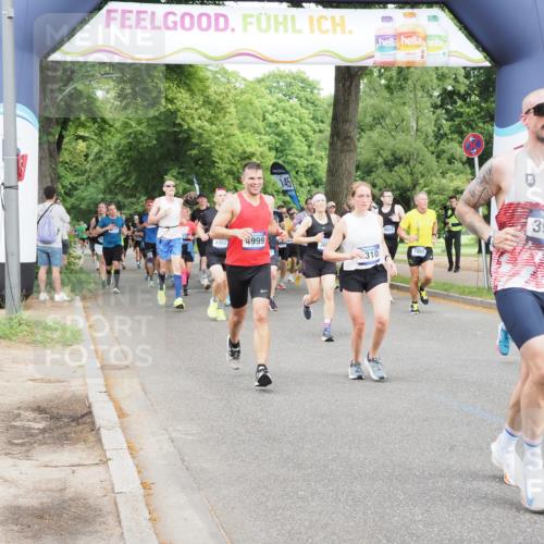 29.06.2025 - hella hamburg halbmarathon MichiJ http://msf.ph/oto/8283020 29.06.2025 10:32:22 Zwischen KM18-KM19 1415, 1697, 3004, 3907, 4310, 4981, 4999, 5692, 7005, 7093, 8063, 8722, 9374, 10246, 11648, 11848, 12966, 13807, 15535 meine-sportfotos.de