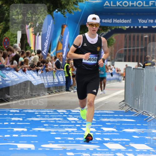 29.06.2025 - hella hamburg halbmarathon Strokosch-Dieckow http://msf.ph/oto/8283056 29.06.2025 10:22:11 Ziel 10650, 18693 meine-sportfotos.de