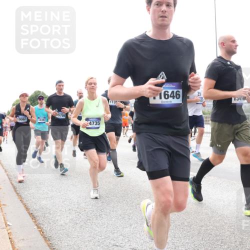 29.06.2025 - hella hamburg halbmarathon Lena Gebhardt http://msf.ph/oto/8283098 29.06.2025 10:35:25 Lombardsbrücke 19061, 10393, 15704, 4735, 1646, 1135, 21, 3474, 1284, 1497, 1717, 1730, 1786, 1821, 1849, 2001, 2198, 2376, 2425, 2751, 2787, 3409, 3828, 3958, 4333, 4564, 4703, 4704, 4965, 5027, 5147, 5240, 5531, 5793, 6029, 6189, 6365, 6381, 6397, 6471, 6746, 6803, 6859, 6867, 7267, 7382, 7927, 8249, 8296, 8567, 9248, 9342, 9470, 9803, 9806, 10358, 10393, 10464, 10531, 10565, 10606, 10652, 11233, 11320, 11359, 11565, 11838, 11839, 11886, 12026, 12062, 12326 meine-sportfotos.de