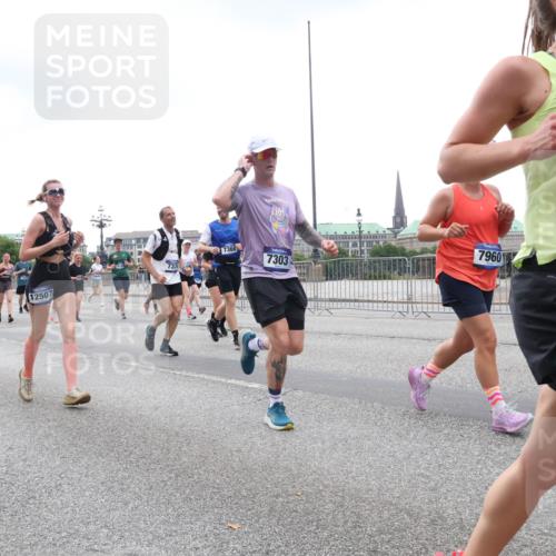 29.06.2025 - hella hamburg halbmarathon Lena Gebhardt http://msf.ph/oto/8283102 29.06.2025 10:46:32 Lombardsbrücke 1371, 1375, 1429, 1465, 1532, 1608, 1837, 1999, 2162, 2423, 2500, 2697, 2773, 2813, 2951, 3277, 3406, 3407, 3410, 3469, 3734, 4119, 4202, 4296, 4342, 4355, 4448, 4604, 5697, 5700, 5703, 5854, 6068, 6124, 6161, 6392, 6740, 7303, 7364, 7368, 7374, 7412, 7767, 7827, 7960, 7983, 8047, 8477, 8551, 8700, 9129, 9337, 9445, 9691, 10153, 10230, 11361, 11876, 11910, 12298, 12333, 12507, 12522, 13969, 14261, 15852, 16882, 16987 meine-sportfotos.de