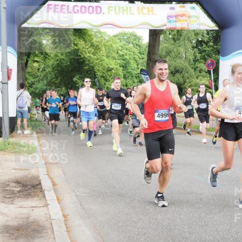 29.06.2025 - hella hamburg halbmarathon MichiJ http://msf.ph/oto/8283105 29.06.2025 10:32:22 Zwischen KM18-KM19 1415, 1697, 3004, 3907, 4310, 4981, 4999, 5692, 7005, 7093, 8063, 8722, 9374, 10246, 11648, 11848, 12966, 13807, 15535 meine-sportfotos.de