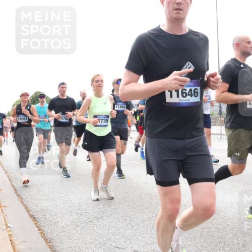 29.06.2025 - hella hamburg halbmarathon Lena Gebhardt http://msf.ph/oto/8283128 29.06.2025 10:35:25 Lombardsbrücke 29, 19061, 10393, 5704, 735, 11359, 11646, 341, 1284, 1497, 1717, 1730, 1786, 1821, 1849, 2001, 2198, 2376, 2425, 2751, 2787, 3409, 3828, 3958, 4333, 4564, 4703, 4704, 4965, 5027, 5147, 5240, 5531, 5793, 6029, 6189, 6365, 6381, 6397, 6471, 6746, 6803, 6859, 6867, 7267, 7382, 7927, 8249, 8296, 8567, 9248, 9342, 9470, 9803, 9806, 10358, 10393, 10464, 10531, 10565, 10606, 10652, 11233, 11320, 11359, 11565, 11838, 11839, 11886, 12026, 12062, 12326 meine-sportfotos.de