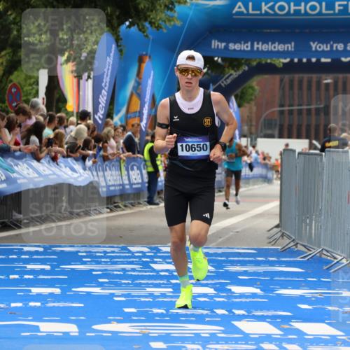 29.06.2025 - hella hamburg halbmarathon Strokosch-Dieckow http://msf.ph/oto/8283187 29.06.2025 10:22:11 Ziel 10650, 18693 meine-sportfotos.de