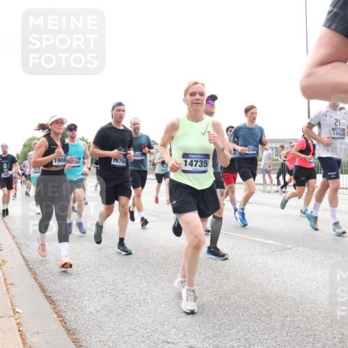 29.06.2025 - hella hamburg halbmarathon Lena Gebhardt http://msf.ph/oto/8283227 29.06.2025 10:35:25 Lombardsbrücke 1906, 5704, 6029, 14735, 2326, 12625, 1284, 1497, 1717, 1730, 1786, 1821, 1849, 2001, 2198, 2376, 2425, 2751, 2787, 3409, 3828, 3958, 4333, 4564, 4703, 4704, 4965, 5027, 5147, 5240, 5531, 5793, 6029, 6189, 6365, 6381, 6397, 6471, 6746, 6803, 6859, 6867, 7267, 7382, 7927, 8249, 8296, 8567, 9248, 9342, 9470, 9803, 9806, 10358, 10393, 10464, 10531, 10565, 10606, 10652, 11233, 11320, 11359, 11565, 11838, 11839, 11886, 12026, 12062, 12326 meine-sportfotos.de