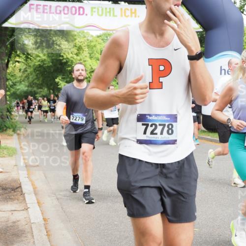 29.06.2025 - hella hamburg halbmarathon MichiJ http://msf.ph/oto/8283230 29.06.2025 10:58:20 Zwischen KM18-KM19 1981, 2721, 3020, 4583, 5036, 7014, 7017, 7257, 7277, 7278, 7279, 8275, 9917, 12456, 12893, 13242, 13370, 13683, 13835, 14413, 16020, 16241, 16554 meine-sportfotos.de