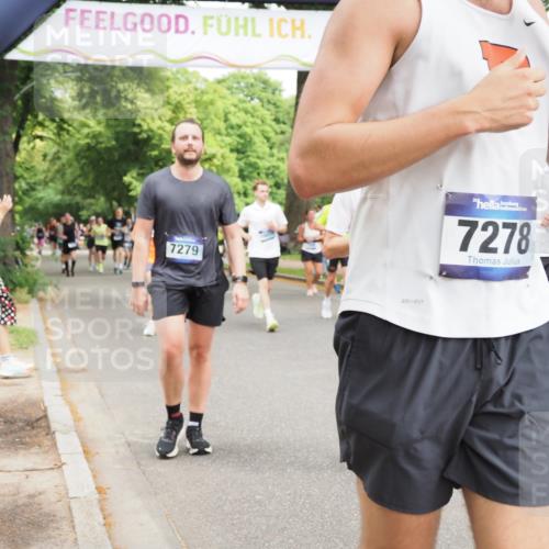 29.06.2025 - hella hamburg halbmarathon MichiJ http://msf.ph/oto/8283265 29.06.2025 10:58:20 Zwischen KM18-KM19 1981, 2721, 3020, 4583, 5036, 7014, 7017, 7257, 7277, 7278, 7279, 8275, 9917, 12456, 12893, 13242, 13370, 13683, 13835, 14413, 16020, 16241, 16554 meine-sportfotos.de