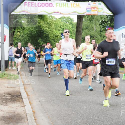 29.06.2025 - hella hamburg halbmarathon MichiJ http://msf.ph/oto/8283281 29.06.2025 10:32:24 Zwischen KM18-KM19 1415, 1697, 3004, 3021, 3907, 4310, 4981, 4999, 5476, 7005, 7093, 7191, 8063, 8722, 9374, 9931, 10193, 10246, 11648, 11848, 12711, 12966, 13807, 15535, 16549, 17376, 18691, 18765, 19206 meine-sportfotos.de