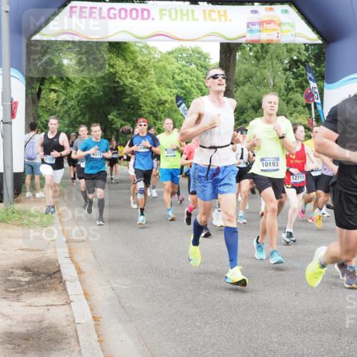 29.06.2025 - hella hamburg halbmarathon MichiJ http://msf.ph/oto/8283300 29.06.2025 10:32:24 Zwischen KM18-KM19 1415, 1697, 3004, 3021, 3907, 4310, 4981, 4999, 5476, 7005, 7093, 7191, 8063, 8722, 9374, 9931, 10193, 10246, 11648, 11848, 12711, 12966, 13807, 15535, 16549, 17376, 18691, 18765, 19206 meine-sportfotos.de