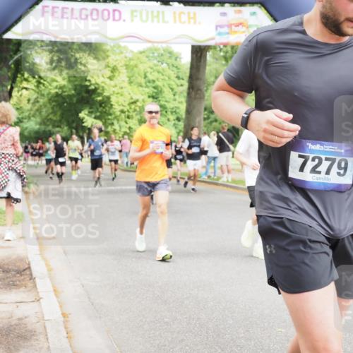 29.06.2025 - hella hamburg halbmarathon MichiJ http://msf.ph/oto/8283421 29.06.2025 10:58:22 Zwischen KM18-KM19 1245, 1981, 2721, 4583, 7014, 7017, 7195, 7277, 7278, 7279, 8275, 9917, 10589, 12456, 12893, 13242, 13683, 13835, 14413, 16020, 16241, 16491 meine-sportfotos.de