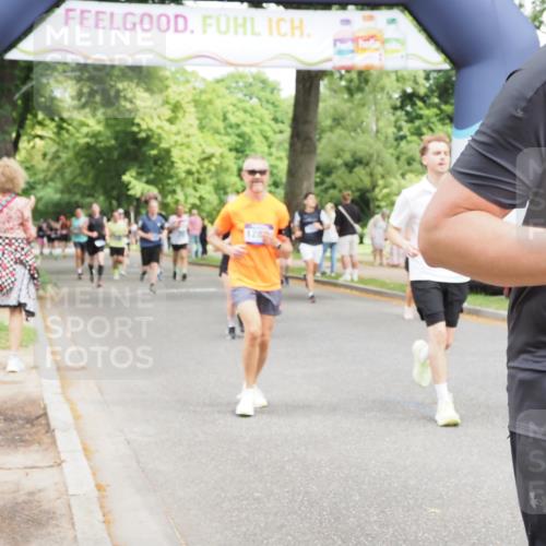 29.06.2025 - hella hamburg halbmarathon MichiJ http://msf.ph/oto/8283438 29.06.2025 10:58:22 Zwischen KM18-KM19 1245, 1981, 2721, 4583, 7014, 7017, 7195, 7277, 7278, 7279, 8275, 9917, 10589, 12456, 12893, 13242, 13683, 13835, 14413, 16020, 16241, 16491 meine-sportfotos.de