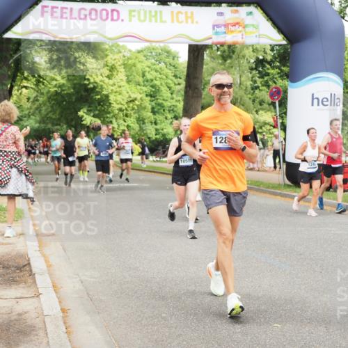29.06.2025 - hella hamburg halbmarathon MichiJ http://msf.ph/oto/8283503 29.06.2025 10:58:23 Zwischen KM18-KM19 1245, 2721, 4583, 7014, 7195, 7278, 7279, 9019, 10589, 12893, 13242, 13673, 13683, 13835, 16020, 16241, 16491 meine-sportfotos.de